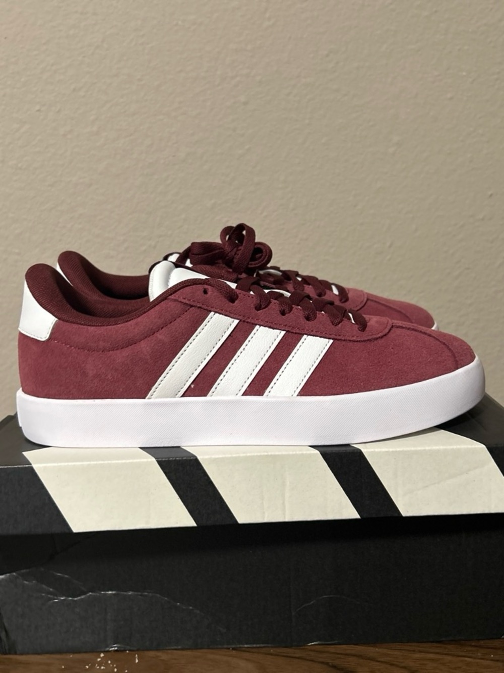 adidas Men's Burgundy Low-Top Sneakers with White Stripes